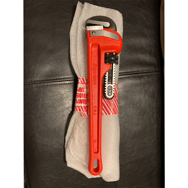 Supreme Rigid Pipe Wrench Red