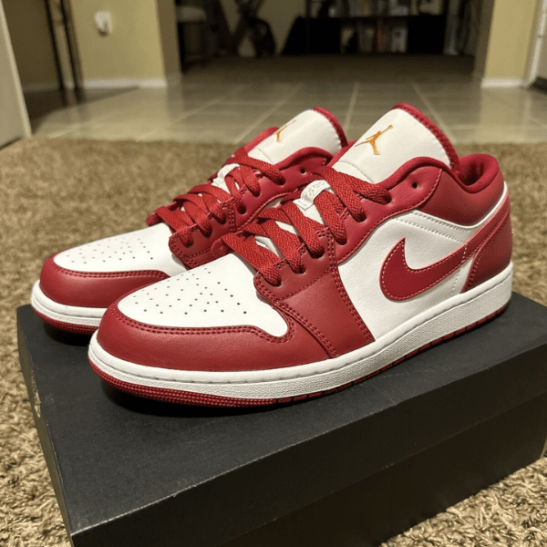 Nike Jordan 1 low Red