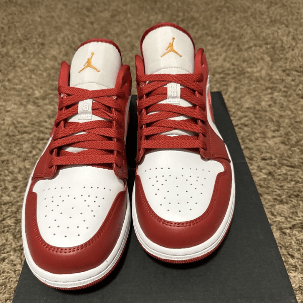 Nike Jordan 1 low Red